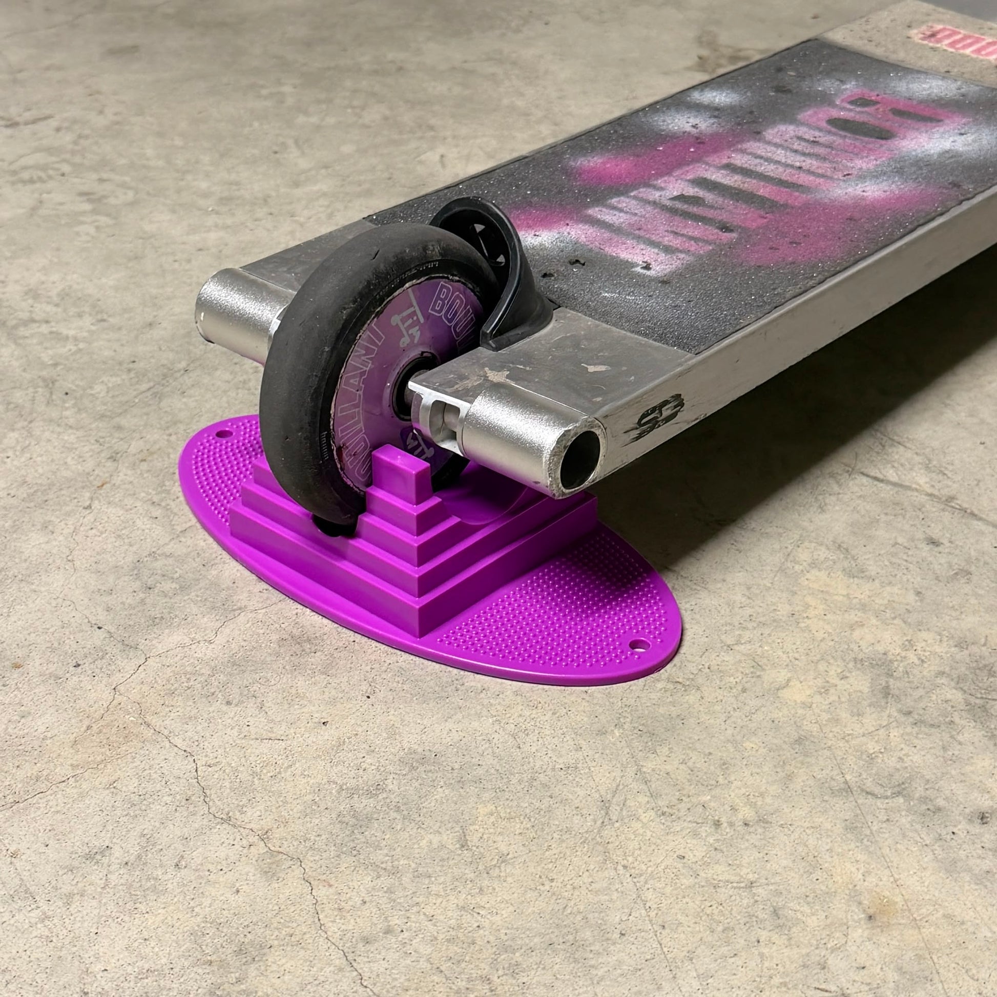 Support de Trottinette Freestyle BOUILLANT